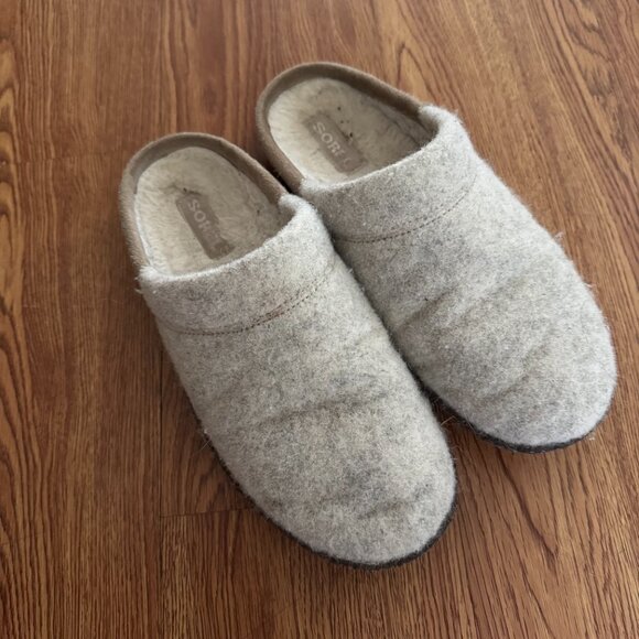 SOREL Nakiska Scuff Slipper in Ancient Fossil Gum - Picture 2 of 6